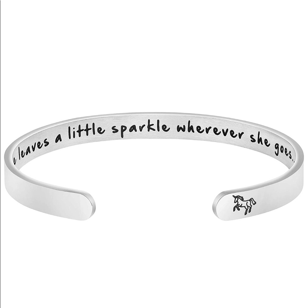 COPY - She Leaves A Little Sparkle Bracelet ✨
